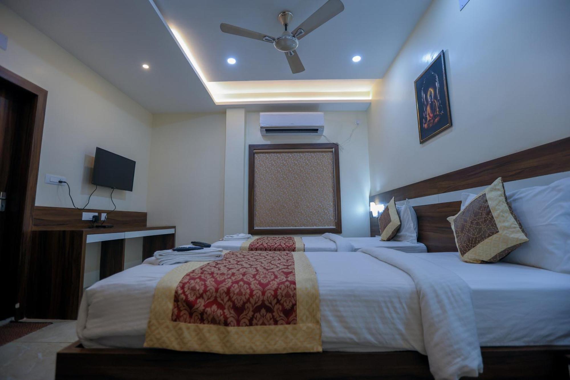 Hotel Sj Pride Bhubaneswar Exterior photo