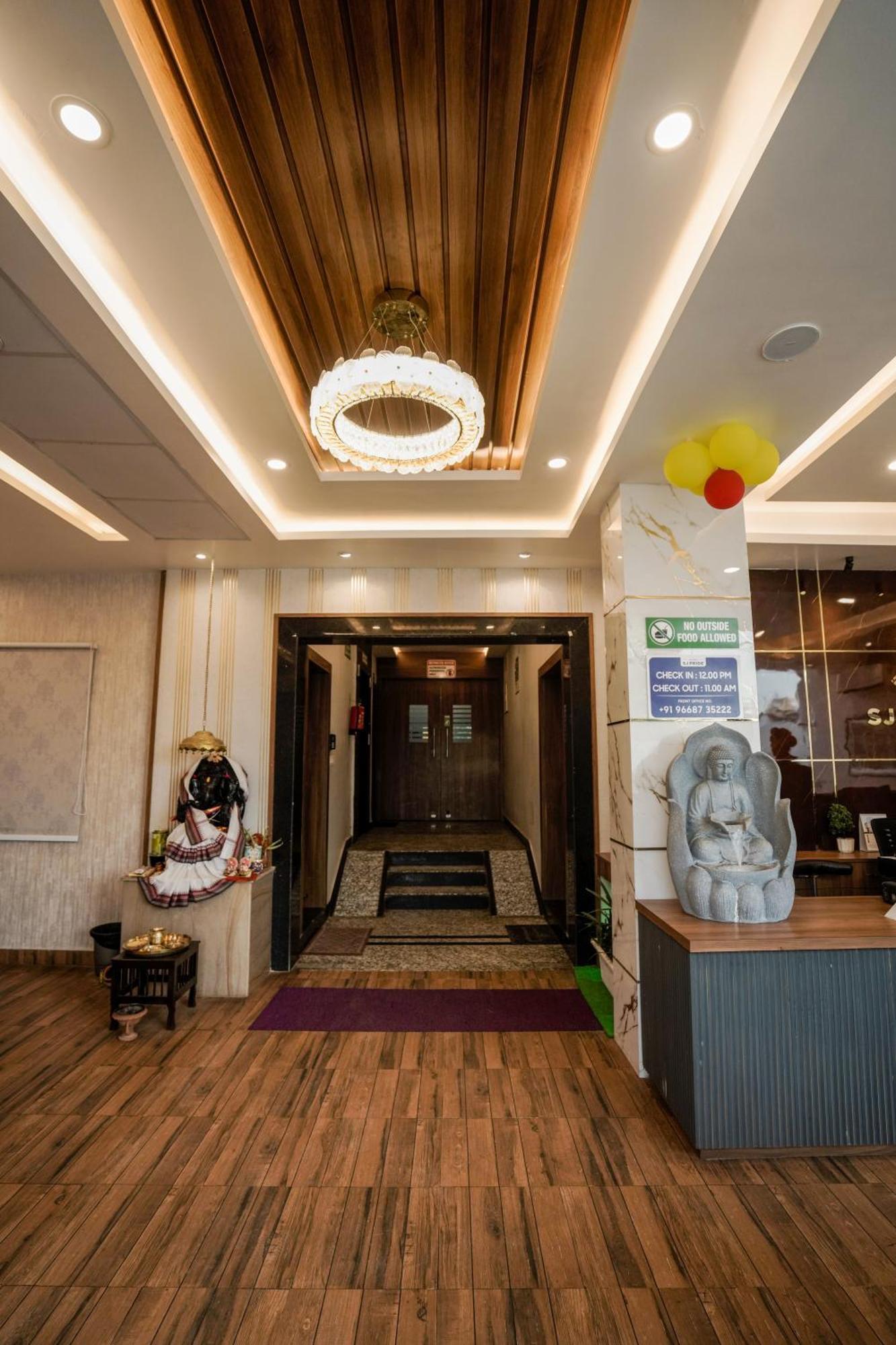 Hotel Sj Pride Bhubaneswar Exterior photo