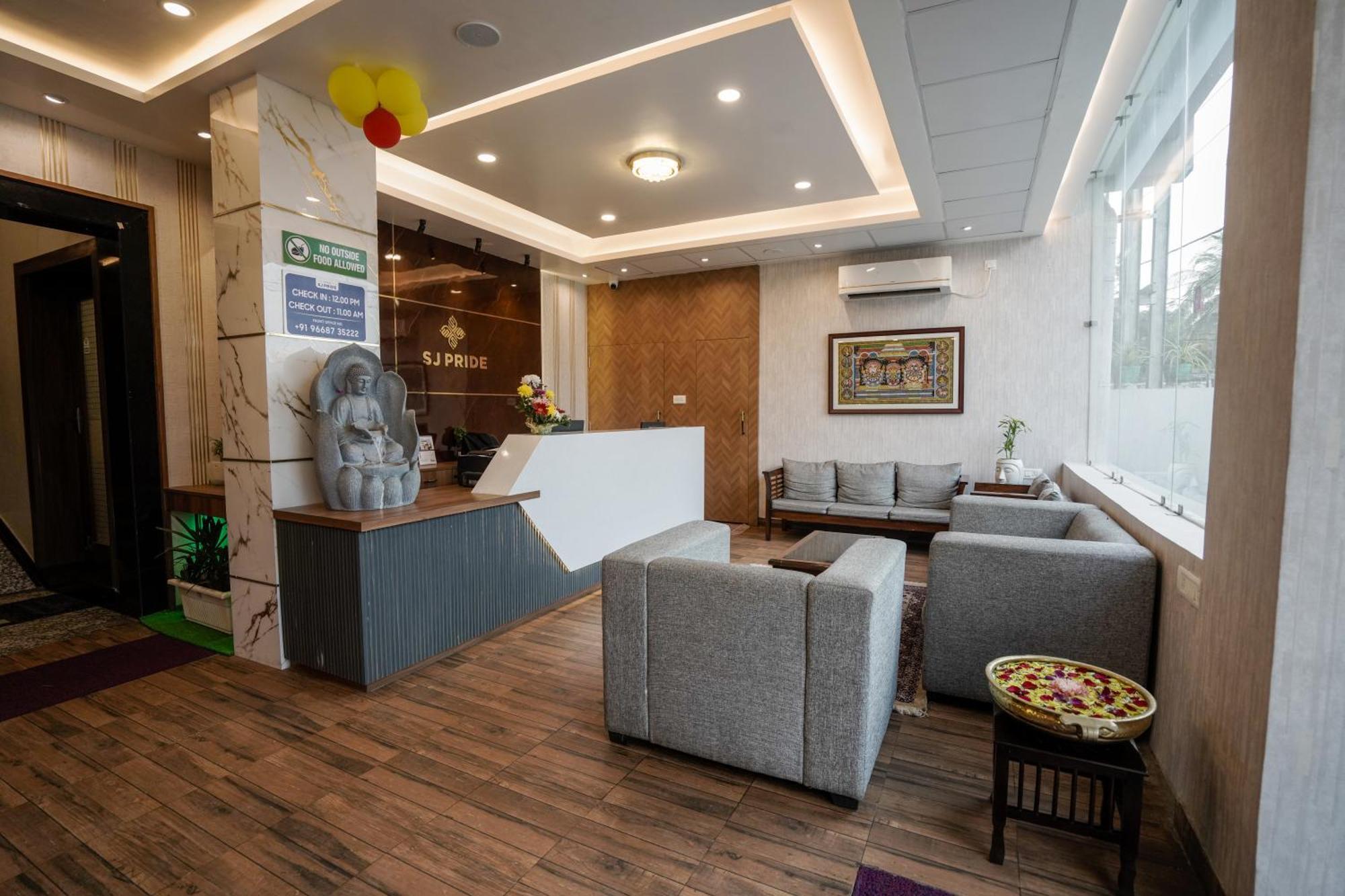 Hotel Sj Pride Bhubaneswar Exterior photo